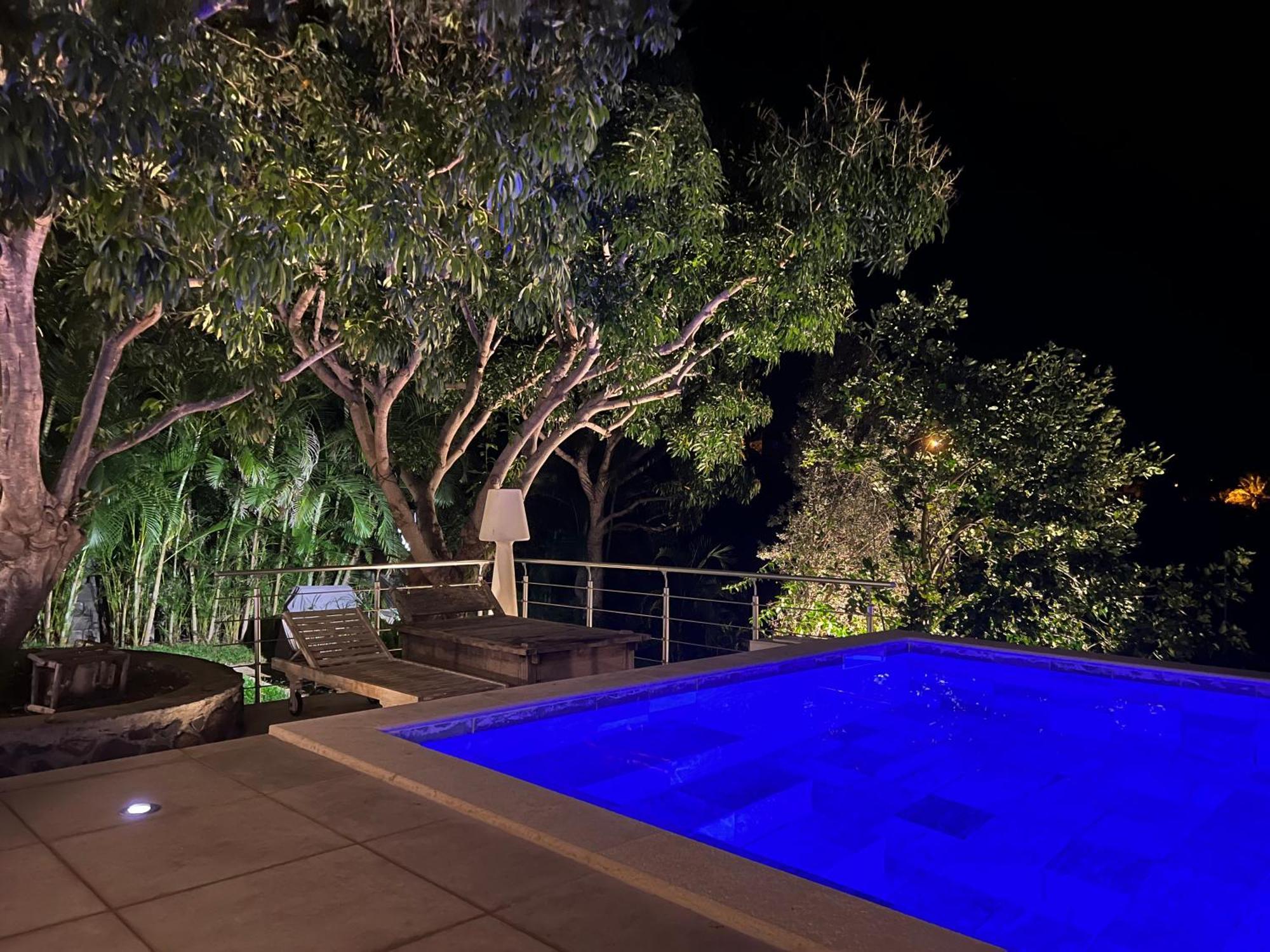 Villa Tropicale - Meuble De Tourisme 4 Etoiles Saint-Gilles-les Bains Eksteriør billede